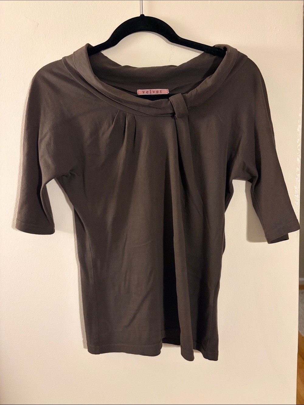 Velvet by Graham & Spencer Brown Short-Sleeve Boatneck Top